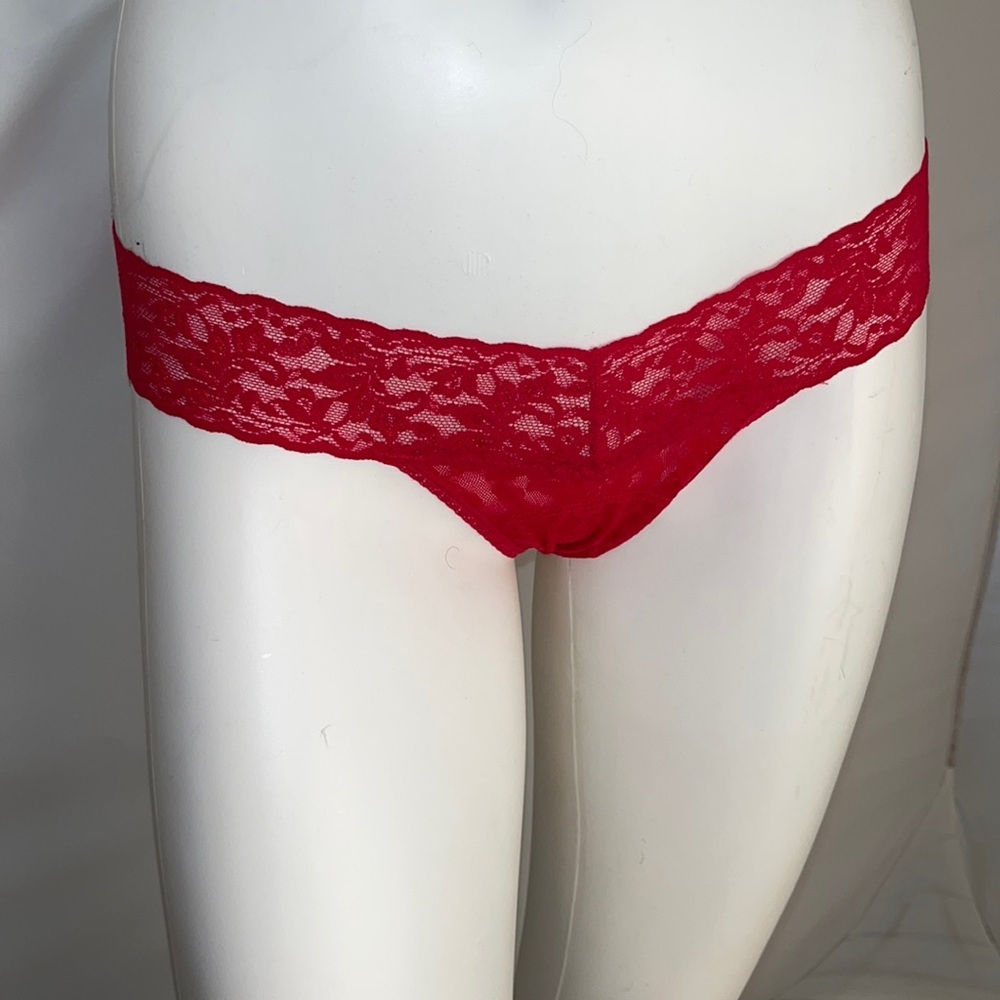 Hanky Panky red low rise lace stretch panty